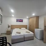 Piazza Napa Apts Self Serviced * Agia Napa