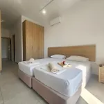 Piazza Napa Apts Self Serviced Ajía Nápa