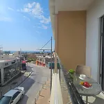 Piazza Napa Apts Self Serviced Apartment