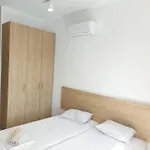 Piazza Napa Apts Self Serviced