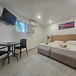 Piazza Napa Apts Self Serviced Apartment *
