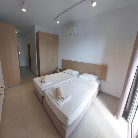 Piazza Napa Apts Self Serviced