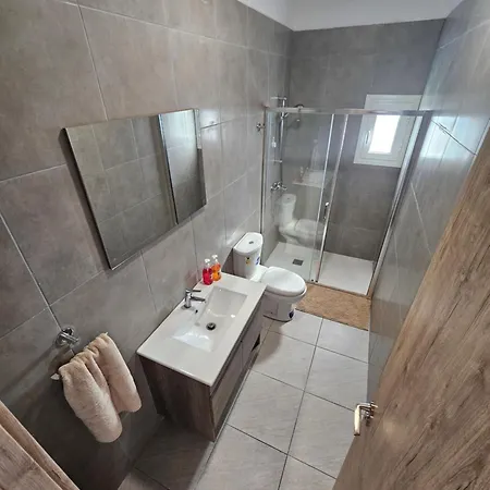 Piazza Napa Apts Self Serviced 아파트 *