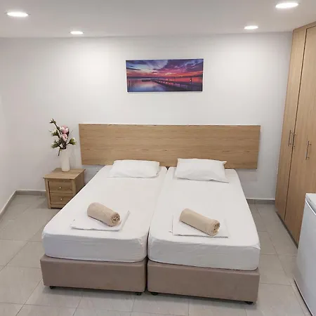 Piazza Napa Apts Self Serviced
