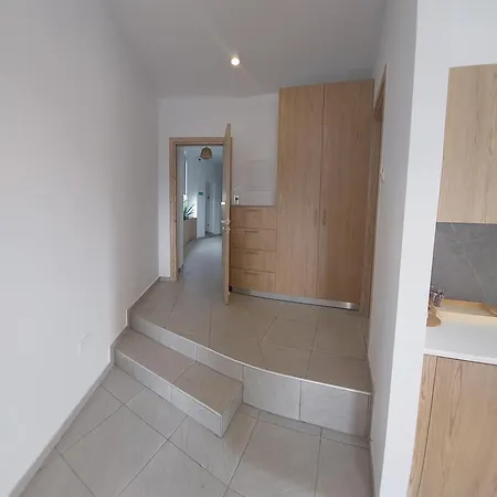 Piazza Napa Apts Self Serviced *
