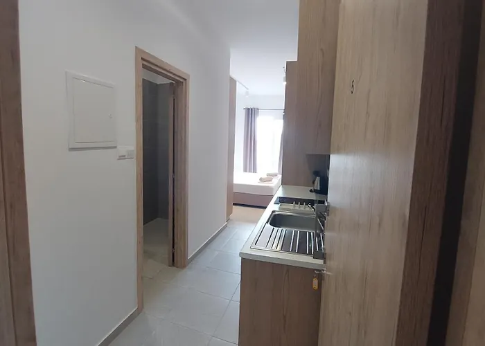 Piazza Napa Apts Self Serviced Apartment