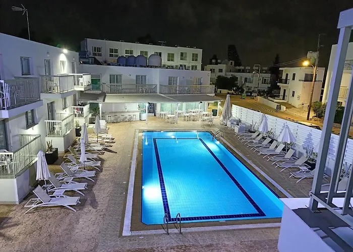 Piazza Napa Apts Self Serviced Apartmán Ayia Napa