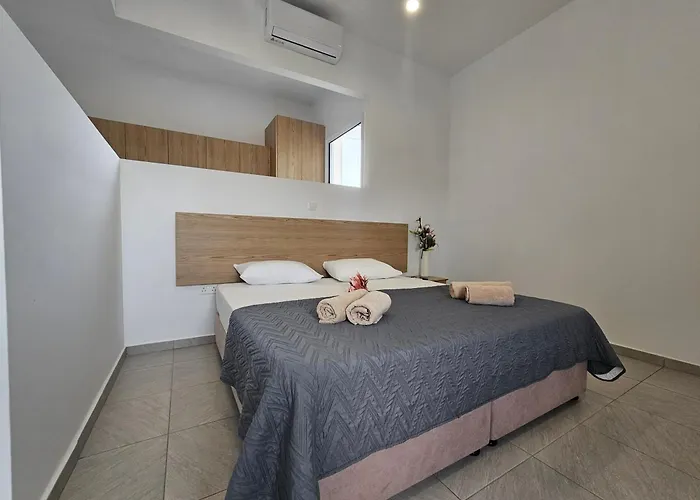 Piazza Napa Apts Self Serviced Apartmán