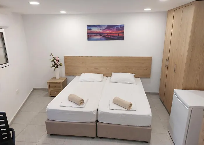 Piazza Napa Apts Self Serviced