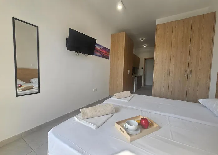 Piazza Napa Apts Self Serviced * Αγία Νάπα